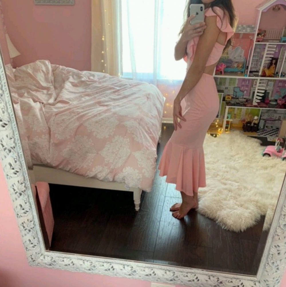 🆕 Backless Ruffle Mermaid Dress - Picture 7 of 7